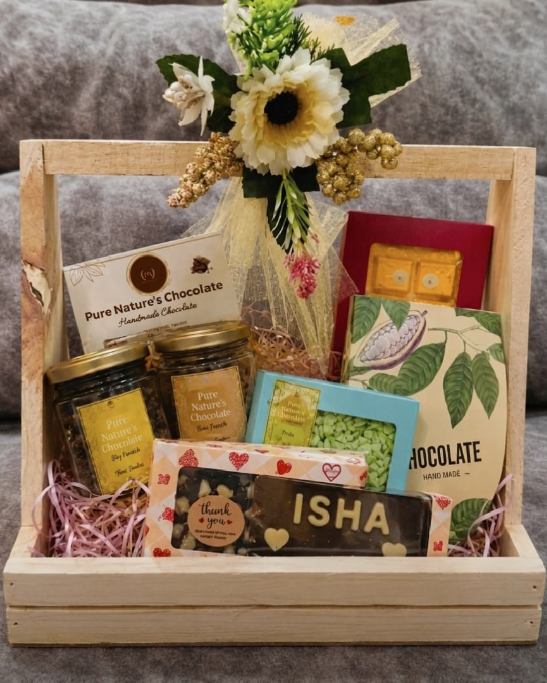 WEDDING GIFT HAMPER